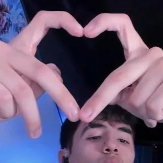 chat with ai character: betilloelguapillo3