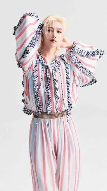 ai character: Felix <3 background