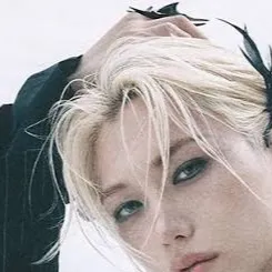 chat with ai character: Felix <3