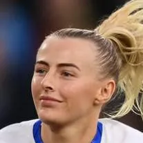 chat with ai character: chole Kelly 