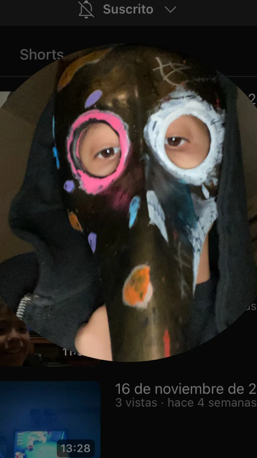 ai character: Tu amigo cuervo XD background