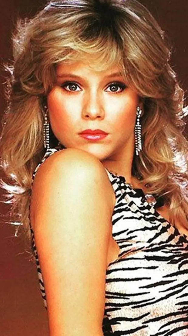 ai character: Foxy Sam background