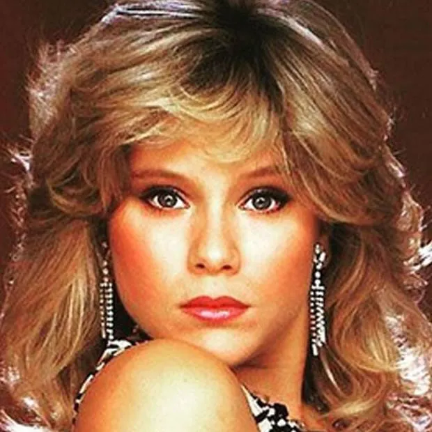 chat with ai character: Foxy Sam