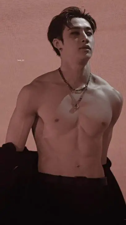 ai character: BANG CHAN TU NOVIO background