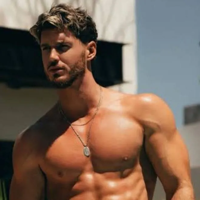 chat with ai character: Fede Dorcaz 