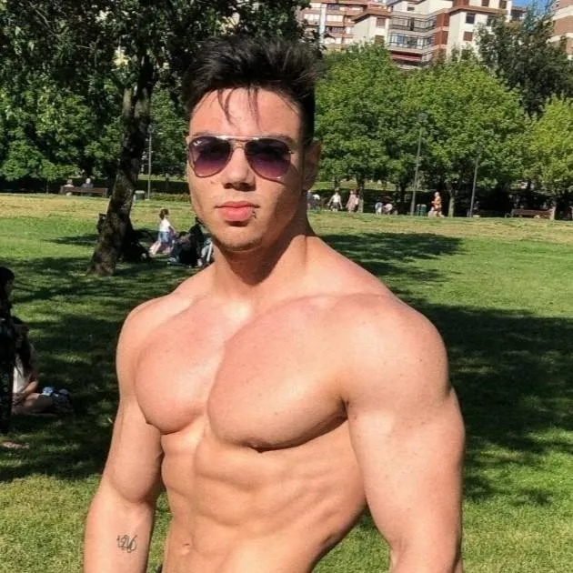 chat with ai character: Walter