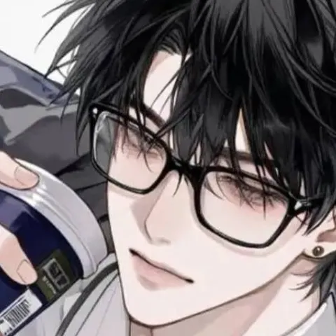 chat with ai character: Aaron