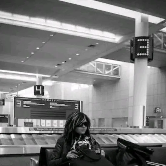 chat with ai character: Bill Kaulitz 