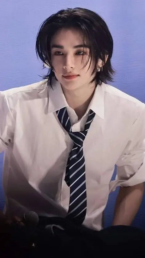 ai character: Hyunjin background