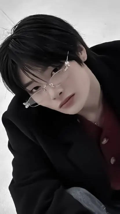 ai character: Yang Jeongin  background