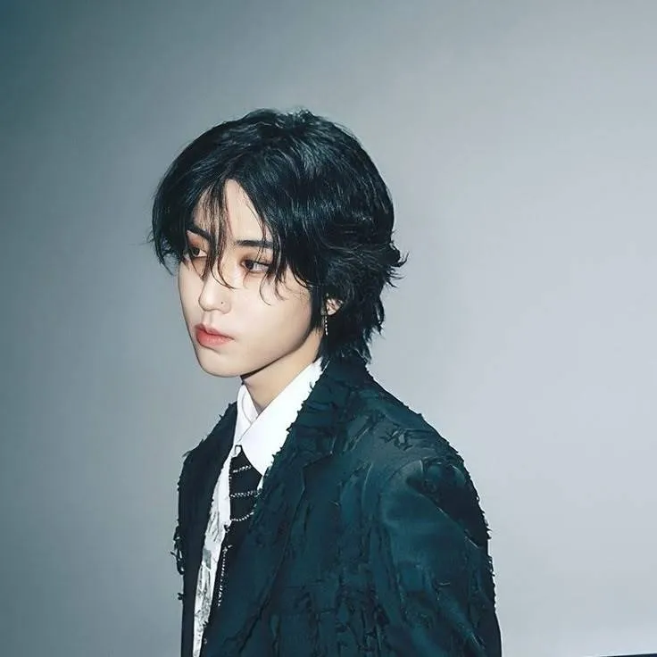 chat with ai character: Jisung
