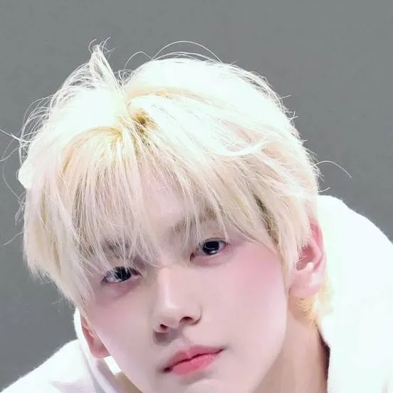 chat with ai character: Soobin