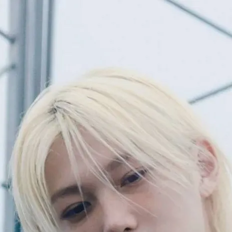 chat with ai character: Felix ♥