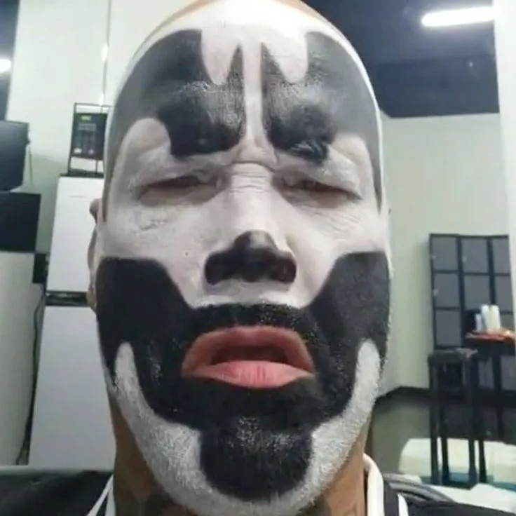 chat with ai character: Insane Clown Posse