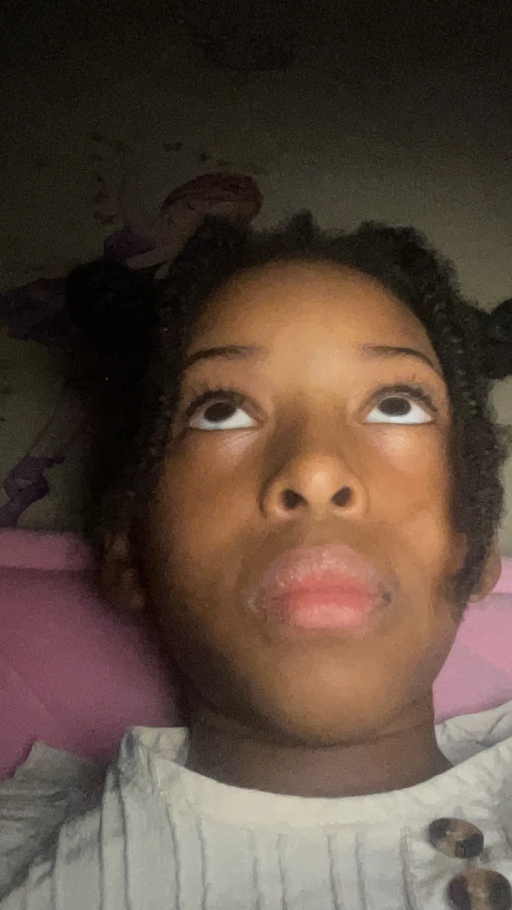 ai character: Aaliyah  background