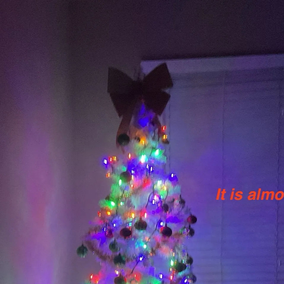 chat with ai character: Mom