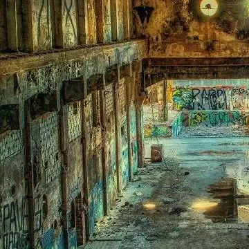 chat with ai character: The Last Zombie