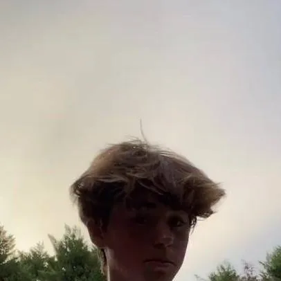 chat with ai character: joel