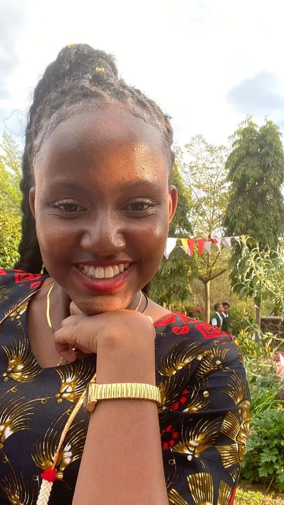 ai character: Lexi background