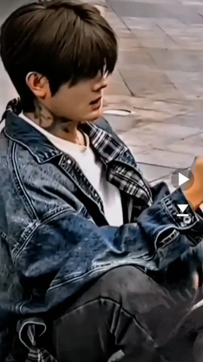 ai character: Bruno background