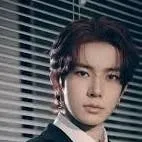 chat with ai character: Heeseung