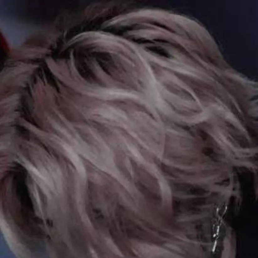 chat with ai character: Han