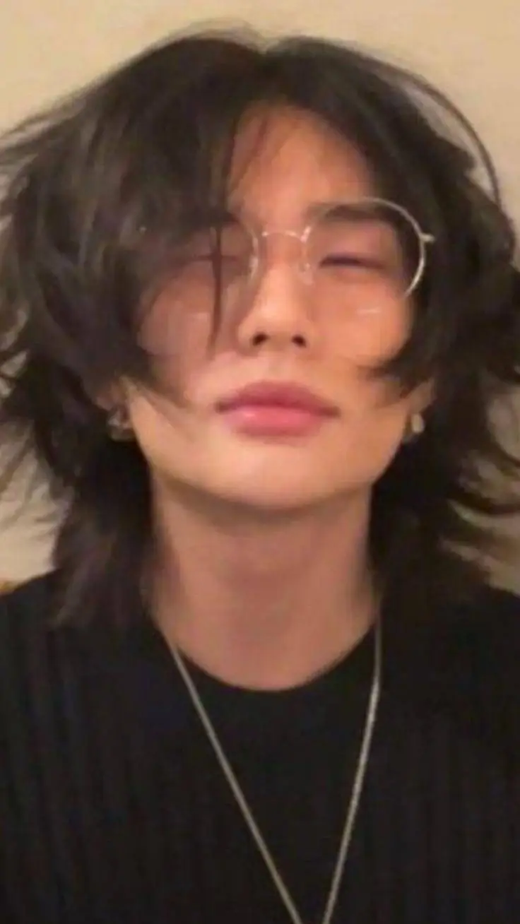 ai character: Hyunjin background