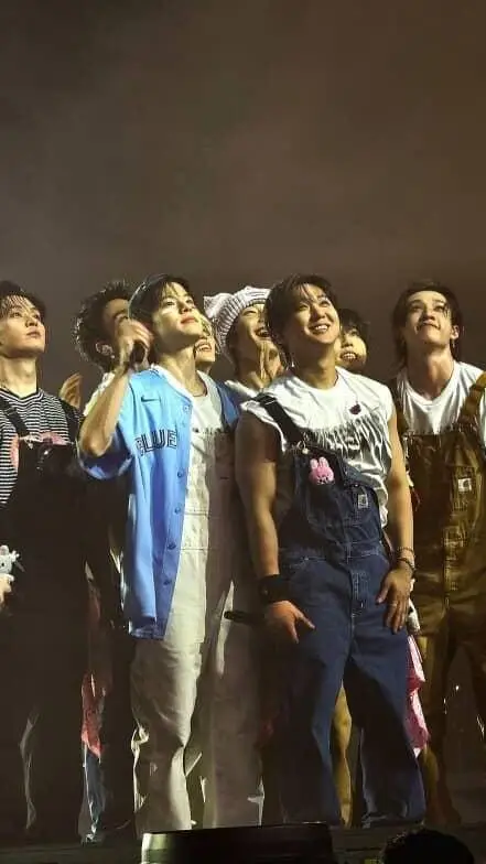 ai character: Skz Pinocchio  background