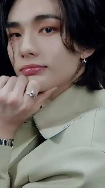 ai character: Hyunjin background