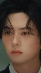 ai character: Lee know background