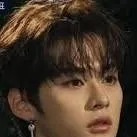 chat with ai character: Lee know