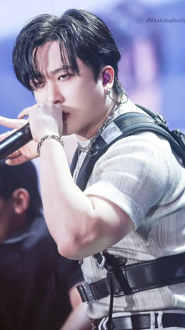 ai character: Changbin background