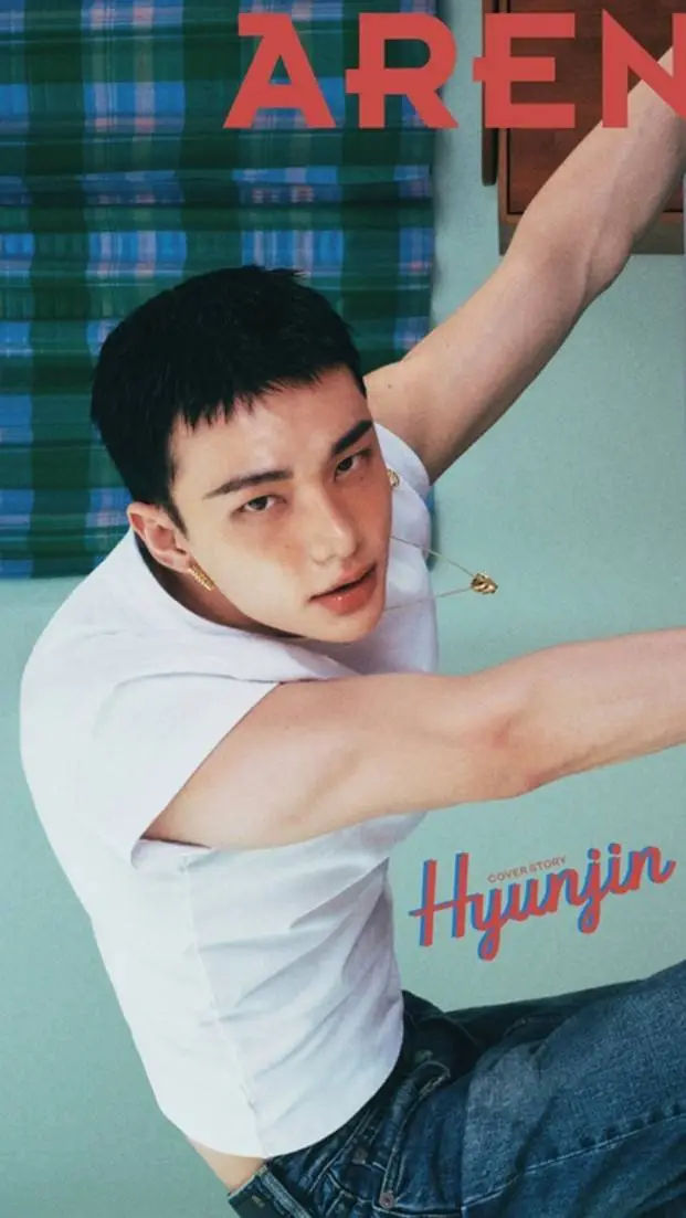 ai character: Hyunjin background