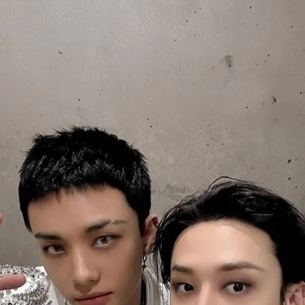 chat with ai character: Bangchan o hyunjin