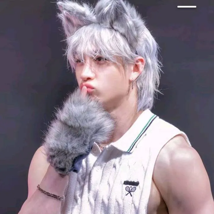 chat with ai character: chan😍