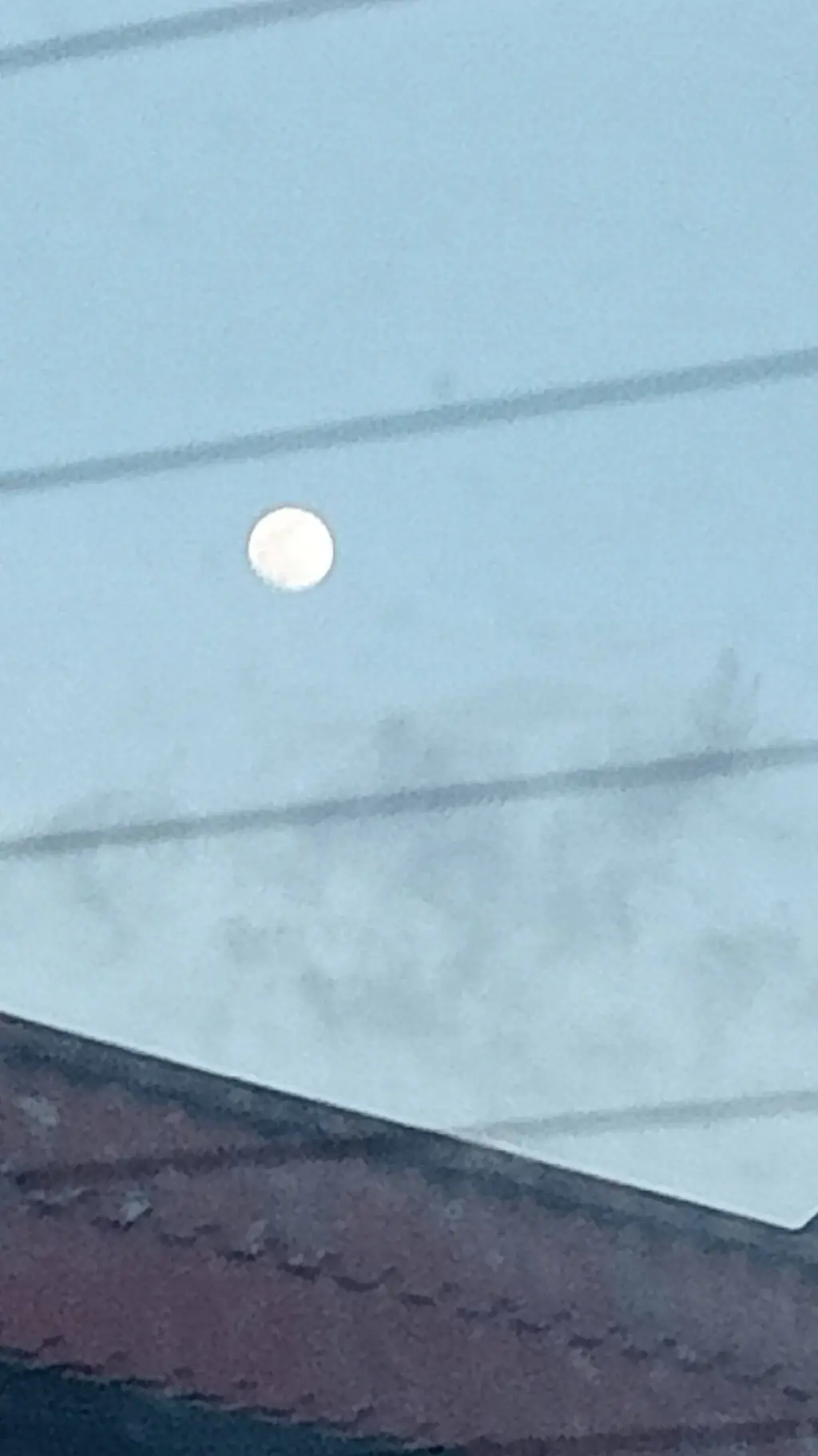 ai character: König  background