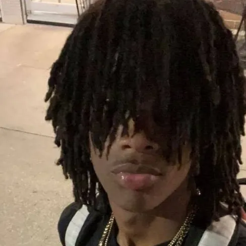 chat with ai character: Da'mion