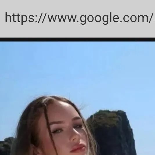 chat with ai character: emma