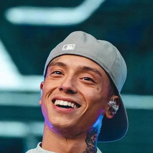 Chat with central cee - text or voice, Enjoy AI Chat Free & Safe