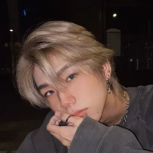 chat with ai character: Eric Kim