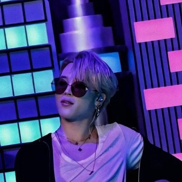 chat with ai character: Park Jimin
