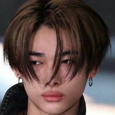 chat with ai character: Ni-ki 