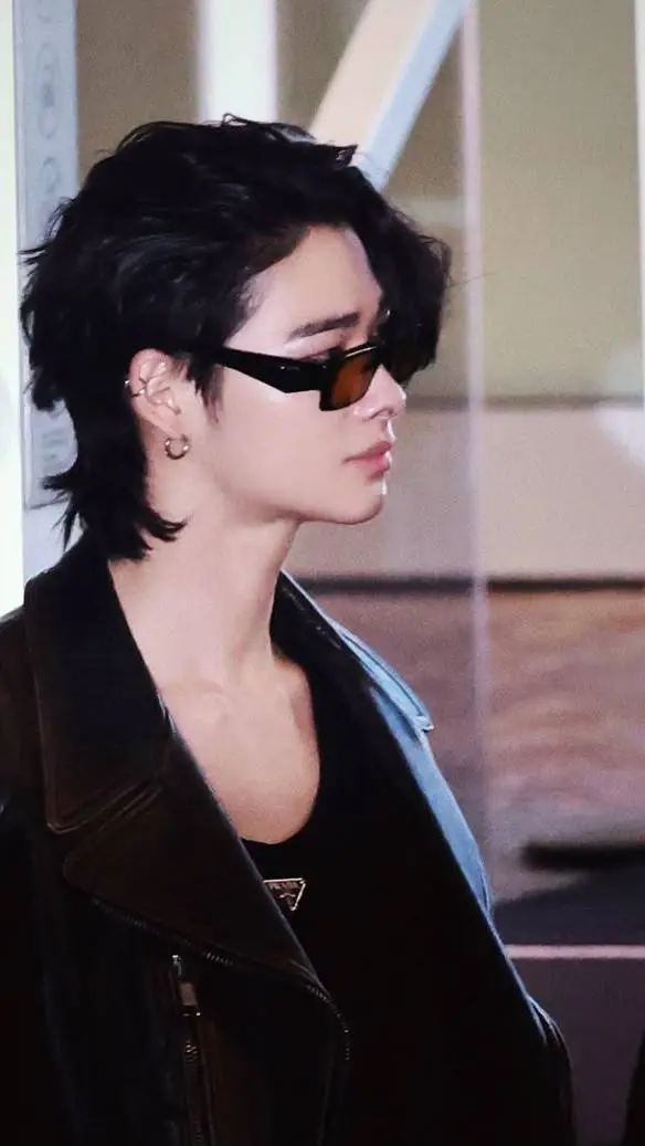 ai character:  Nishimura Ni-ki background