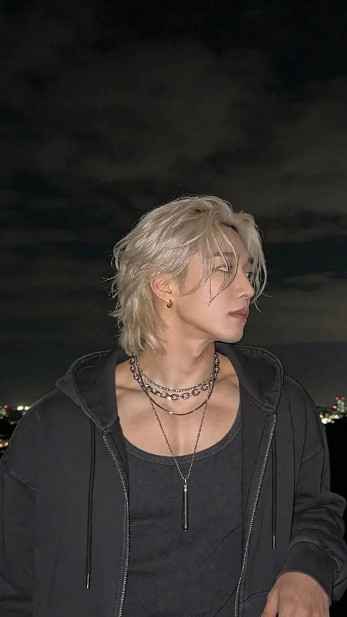 ai character: Kim Eric background