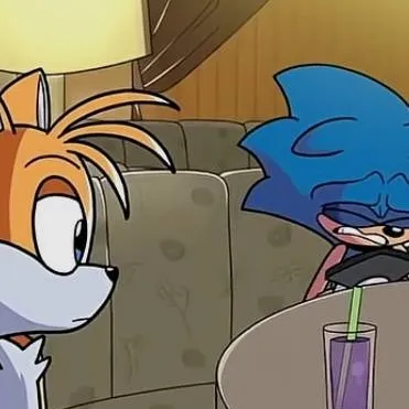 chat with ai character: tails y sonic