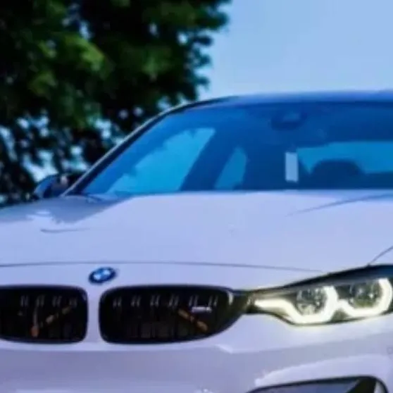 chat with ai character: BMW m4 top