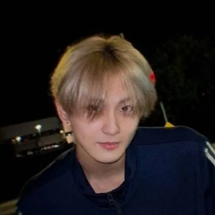 chat with ai character: Jungwoon