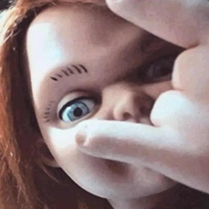 chat with ai character: ★Chucky★