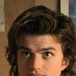 chat with ai character: 💖Steve Harrington💖