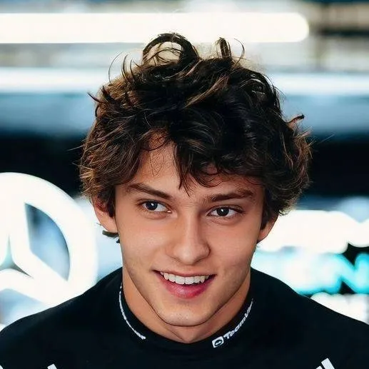 chat with ai character: 〔Kimi Antonelli〕